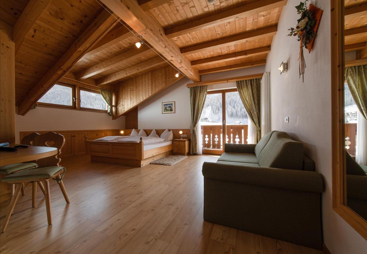 Apartments Sunela Selva di Val Gardena Exteriör bild